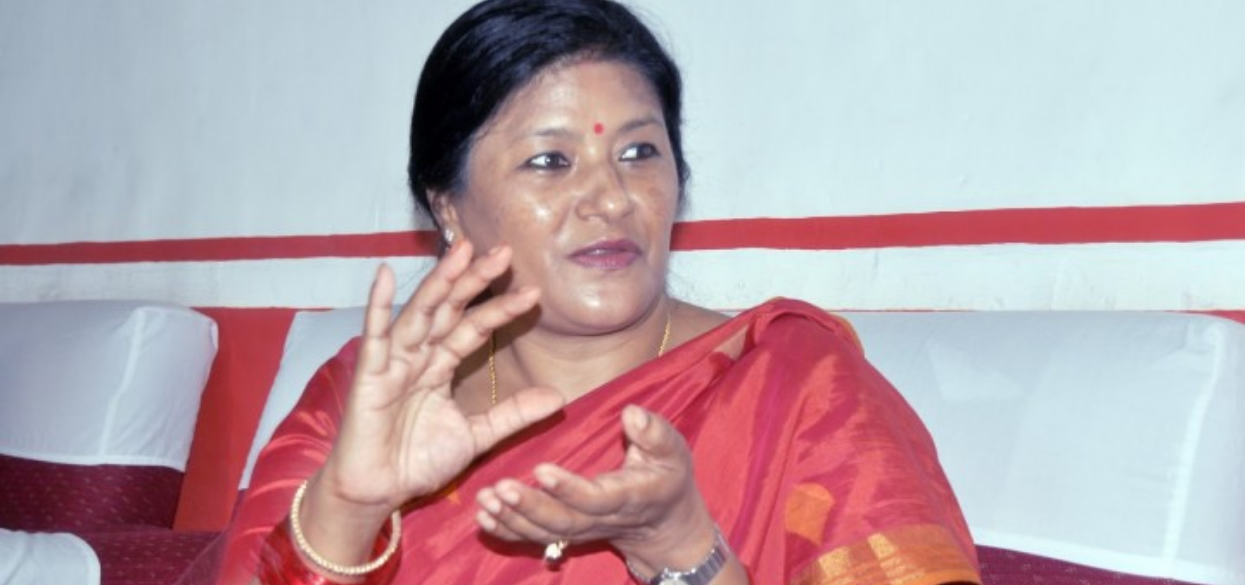 Congress registering Sirjana Singh’s candidature for Kathmandu mayor at 1 o’clock