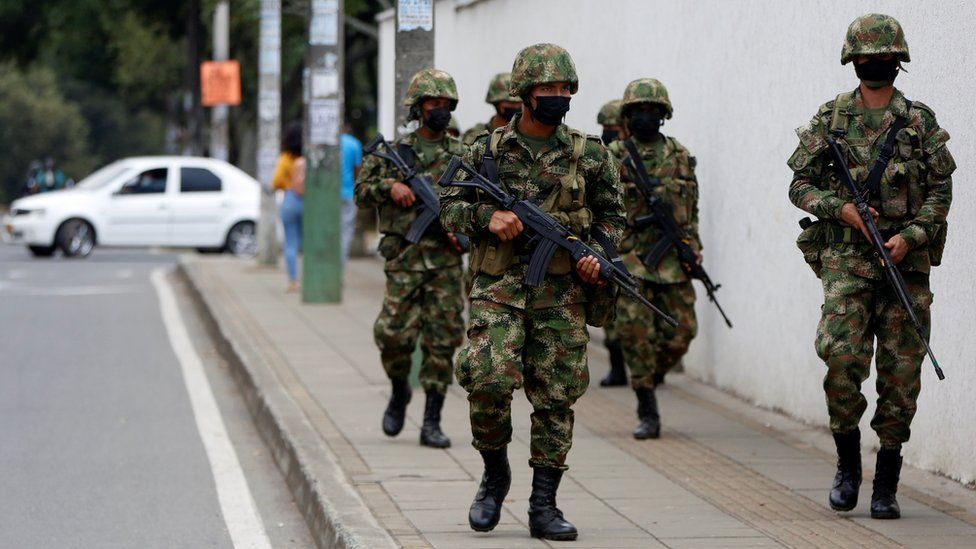 Colombia deploys soldiers to secure presidential elections