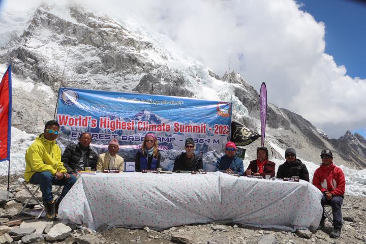 Climate change summit organised at Everest base camp
