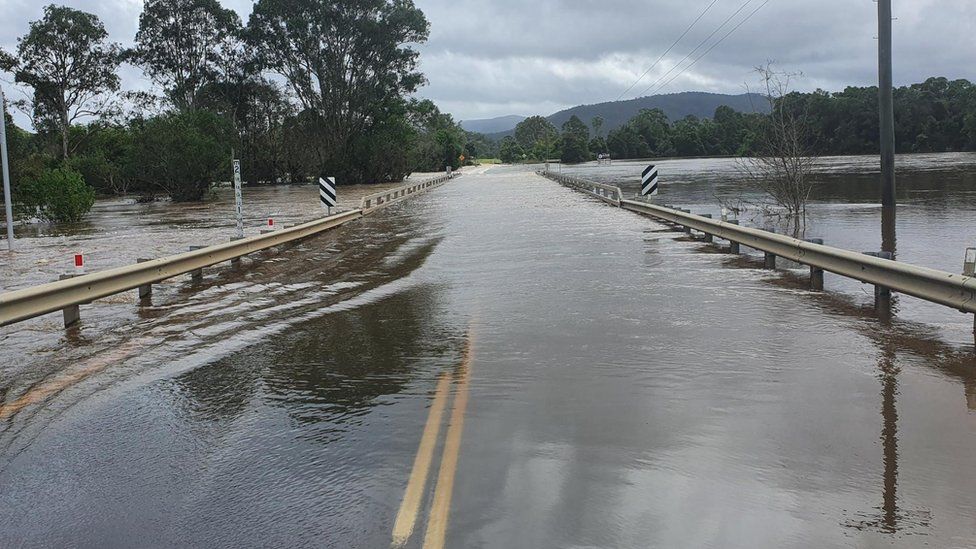 Queensland floods: Residents evacuate as Australia faces new emergency