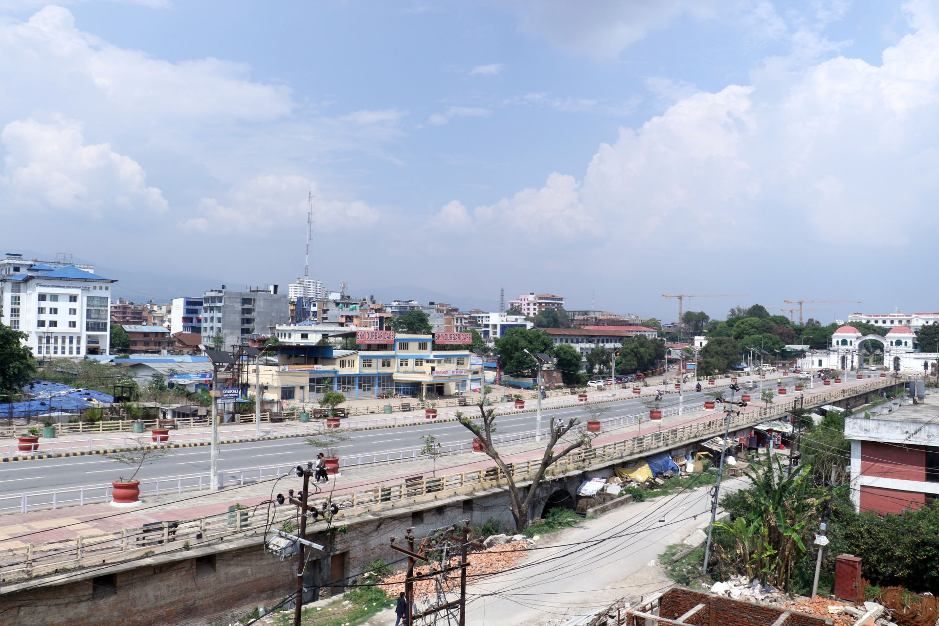 Roads of Kathmandu Valley deserted