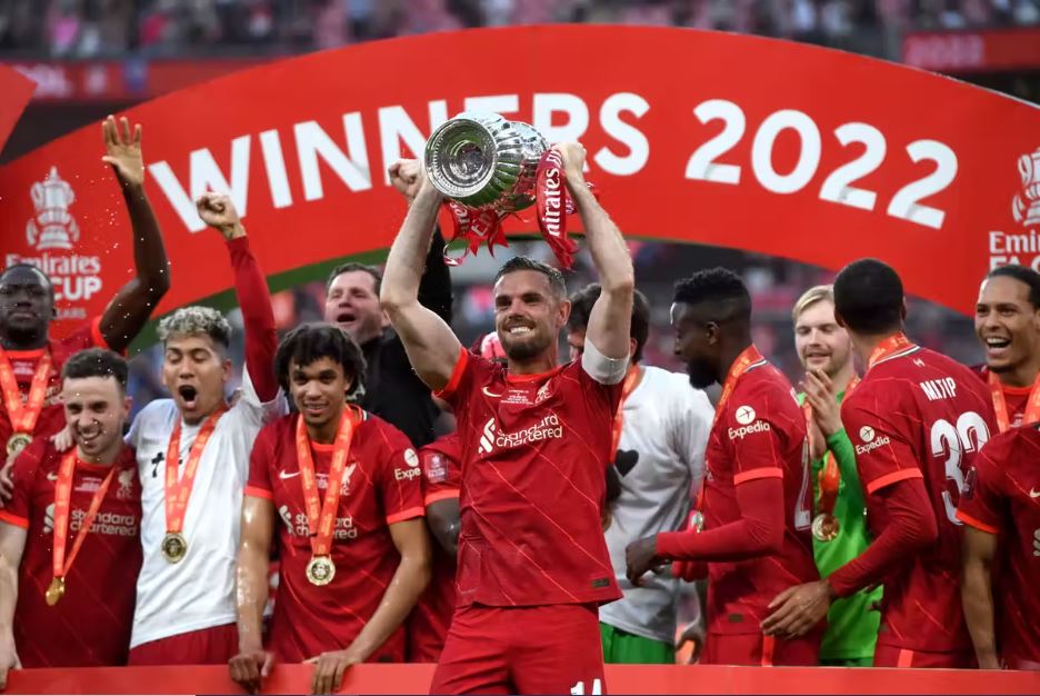 Liverpool beat FA Cup champions Chelsea