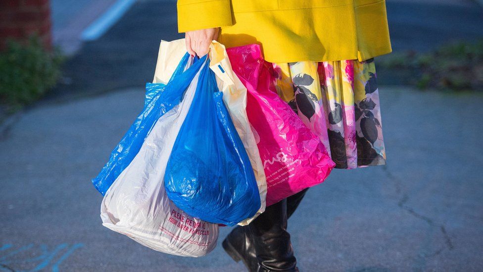 Vietnam to ban plastic bags by 2030