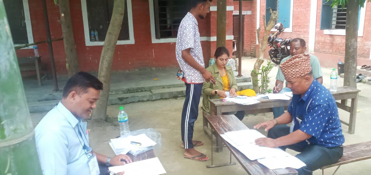 Staff at polling station began work