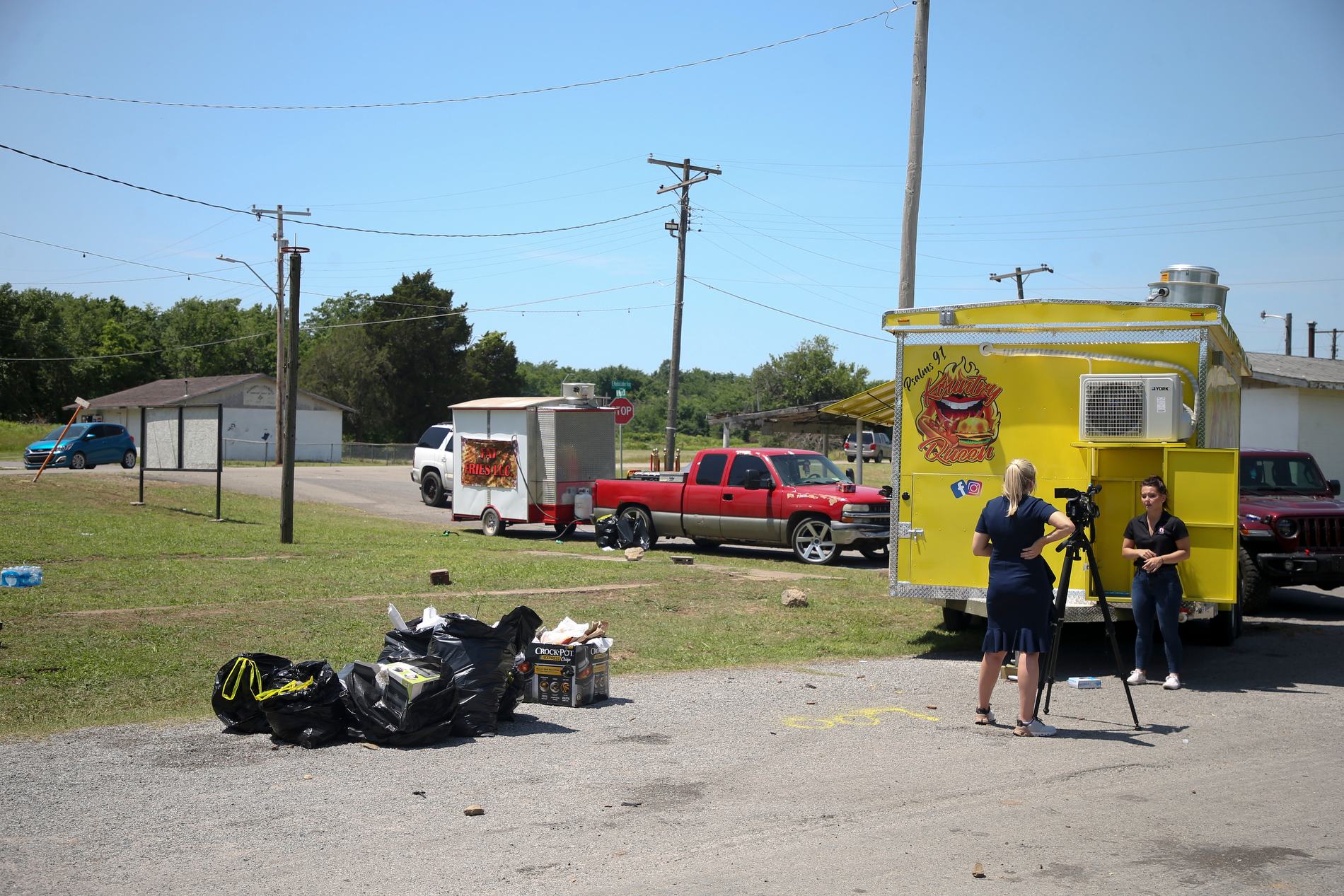 Oklahoma festival shooting: 1 dead, 7 injured; accused held