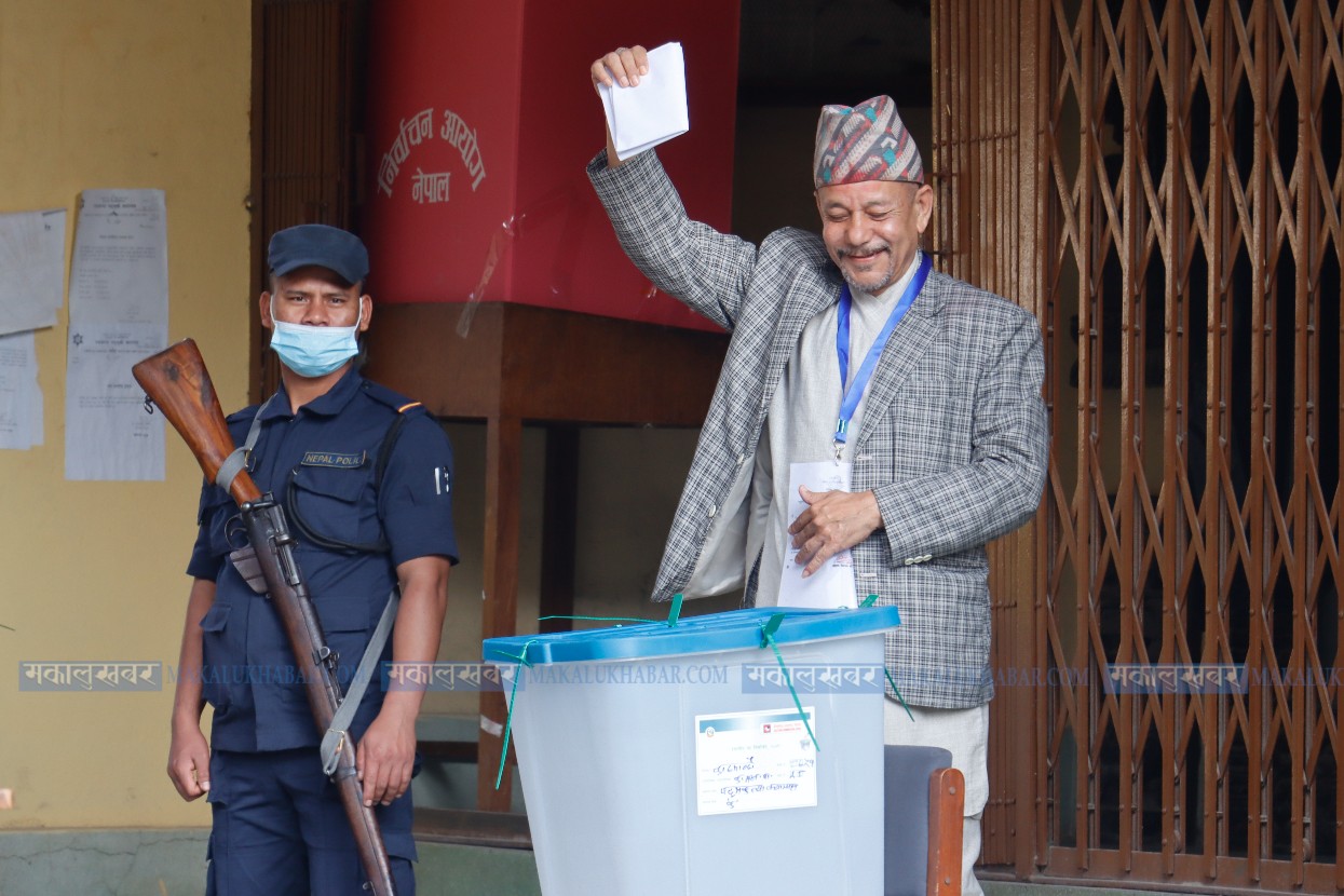 Keshav Sthapit casts his first ballot from Padma Kanya in Bagbazar [Photos]