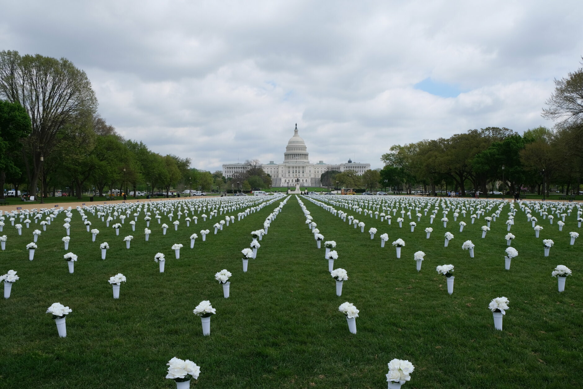 Temporary gun violence memorial unveiled in Washington, D.C.