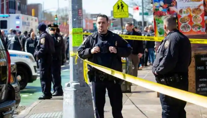 Multiple people, including police officer, shot in Washington, D.C.