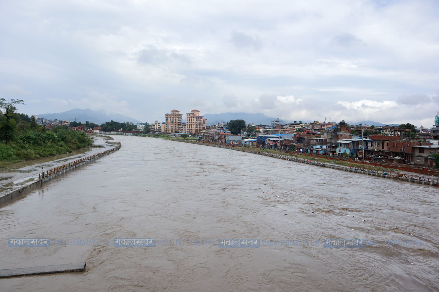 Valley rivers may flood, Urge to adopt high vigilance