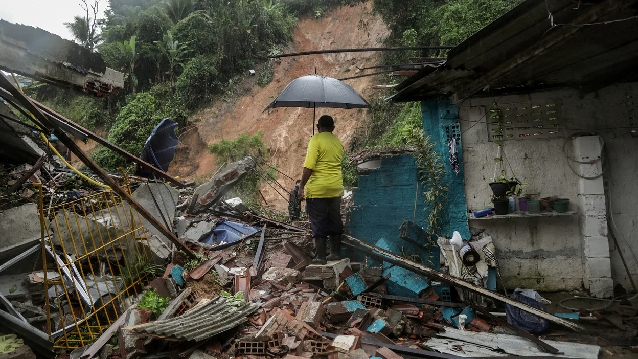 Death toll climbs to 128 from heavy rains in Brazil