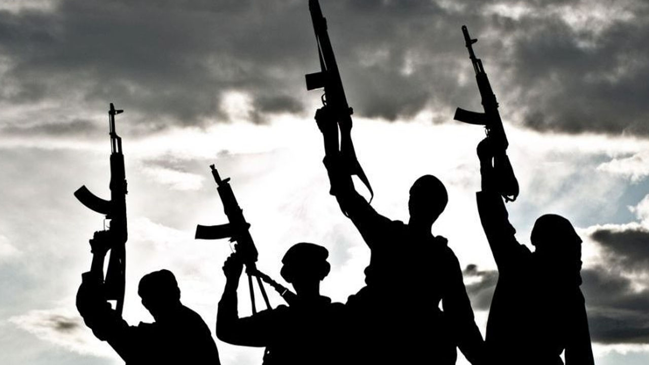 One soldier, 4 terrorists killed in military operation in NW Pakistan