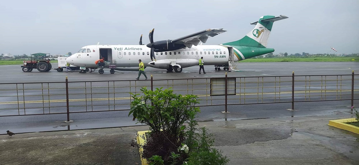 Yeti Airlines plane malfunctions, passenger disembarks