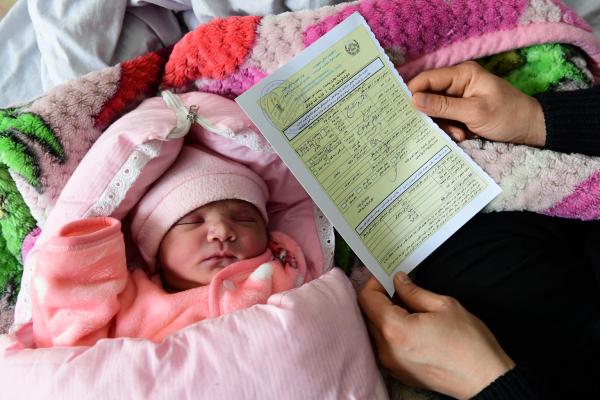 Only six percent of children officially registered within 35 days of birth