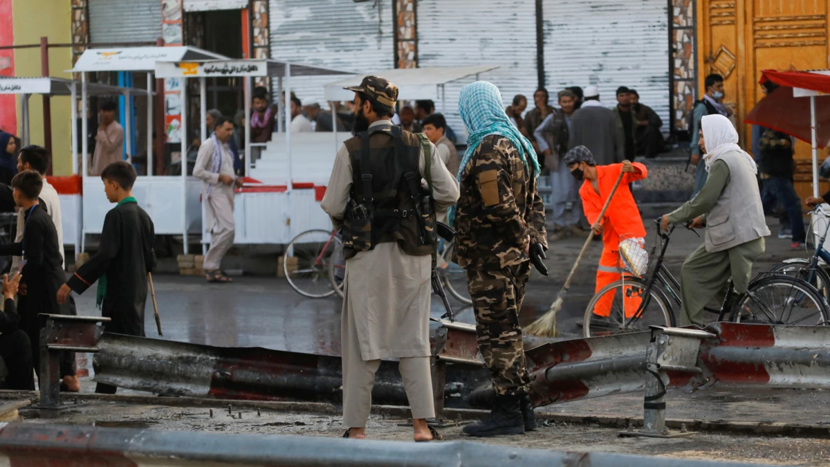 Blast kills 2, injures 22 in Afghan capital