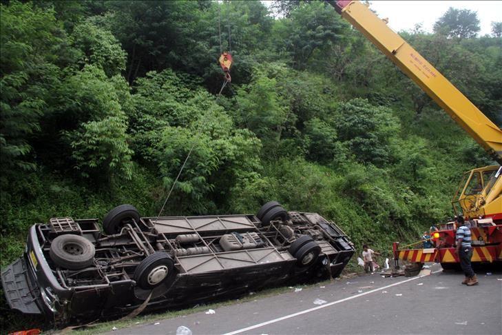 At least 4 killed in bus crash in western Bolivia