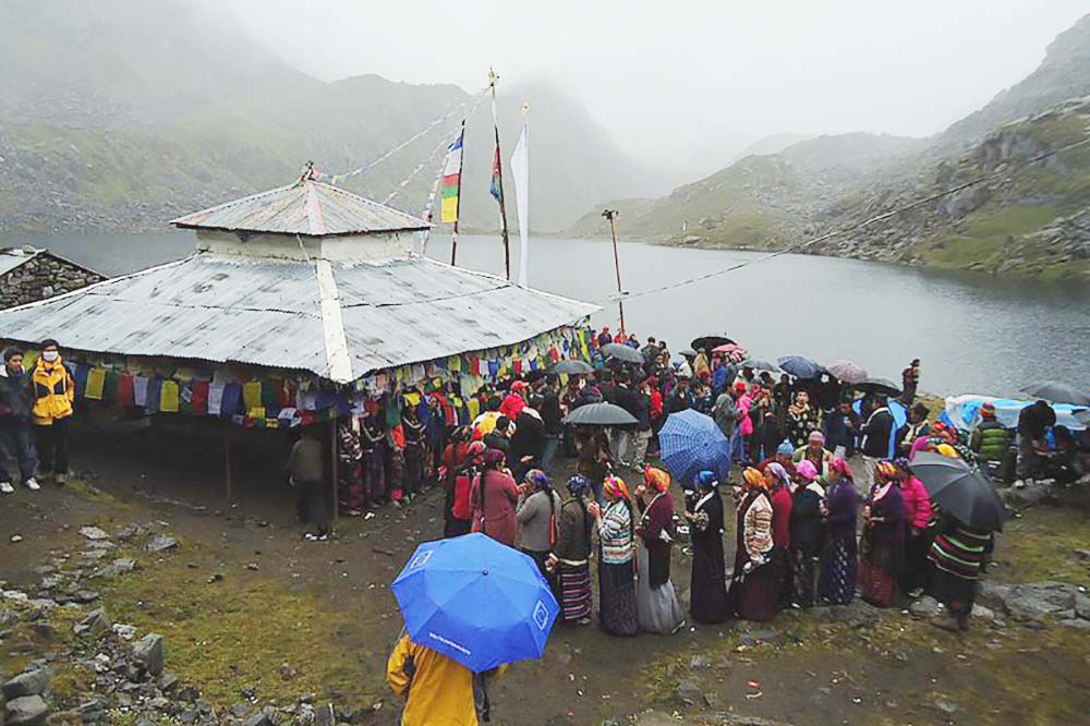 Foodstuffs transported to Rasuwa for Gosainkunda fair