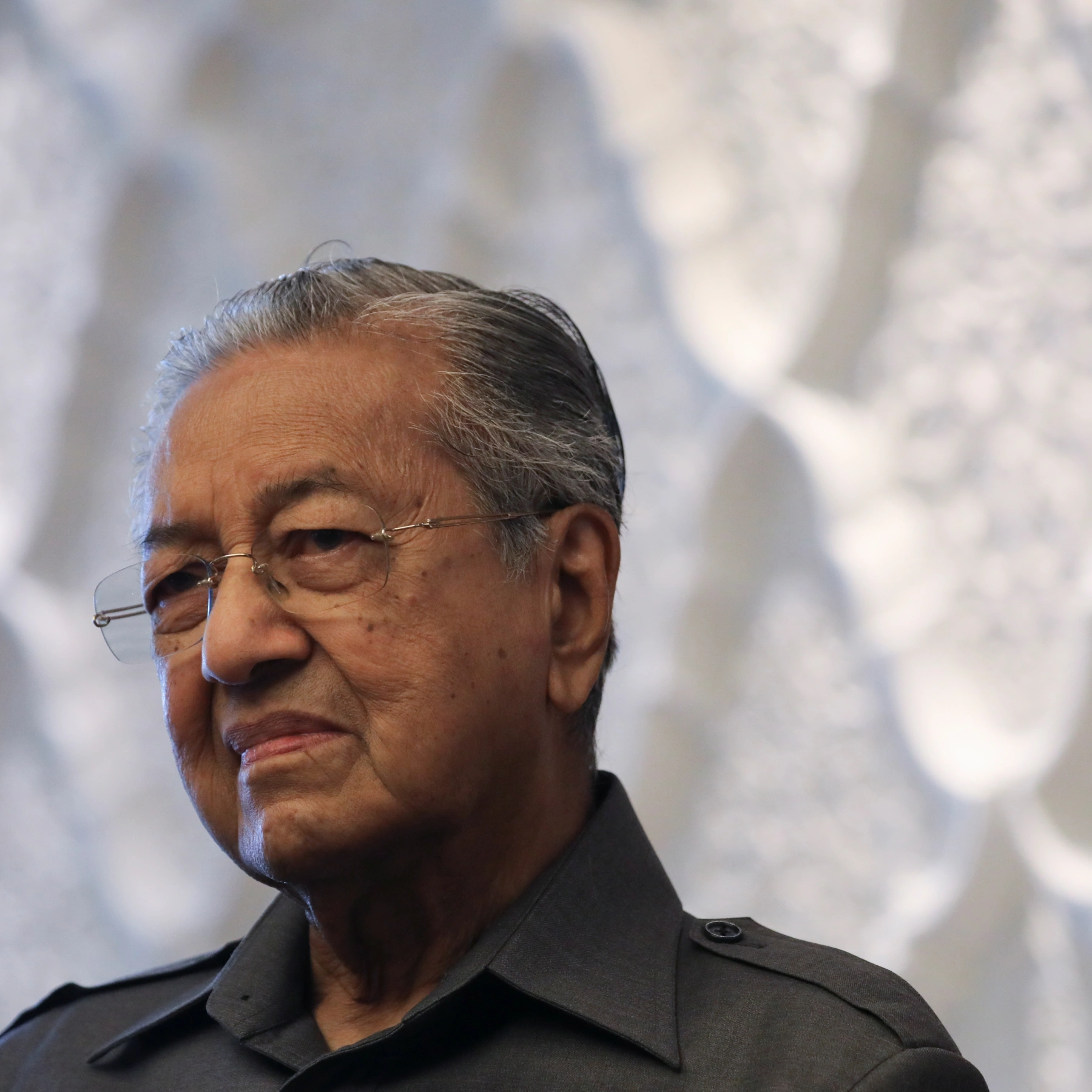 Former Malaysian PM Mahathir tests positive for COVID-19