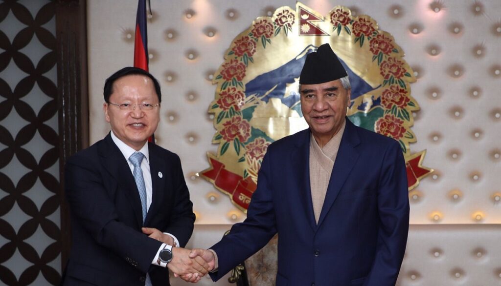 Samsung electronics global CFO HK Park meets Hon’ble PM Deuba – English ...