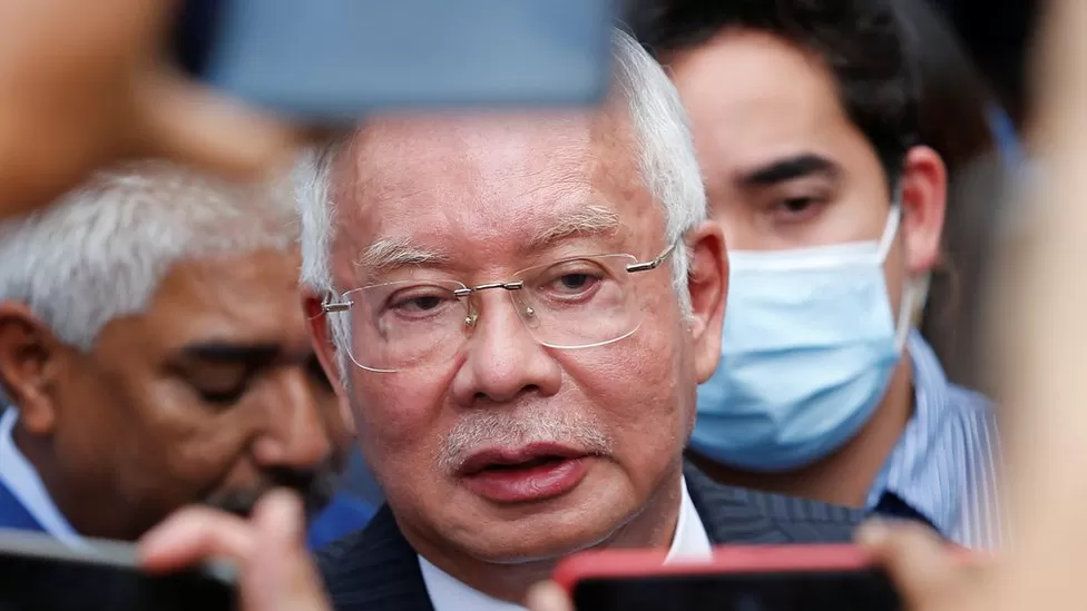 Najib Razak: Malaysia’s ex-PM starts jail term after final appeal fails