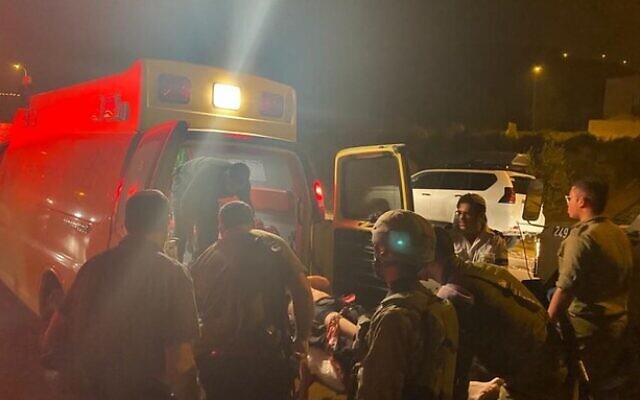 2 Israelis hurt in shooting after entering West Bank city