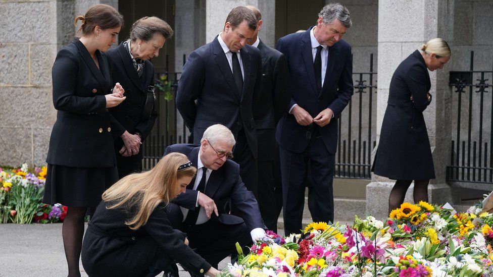 Queen to lie in state for four full days before state funeral