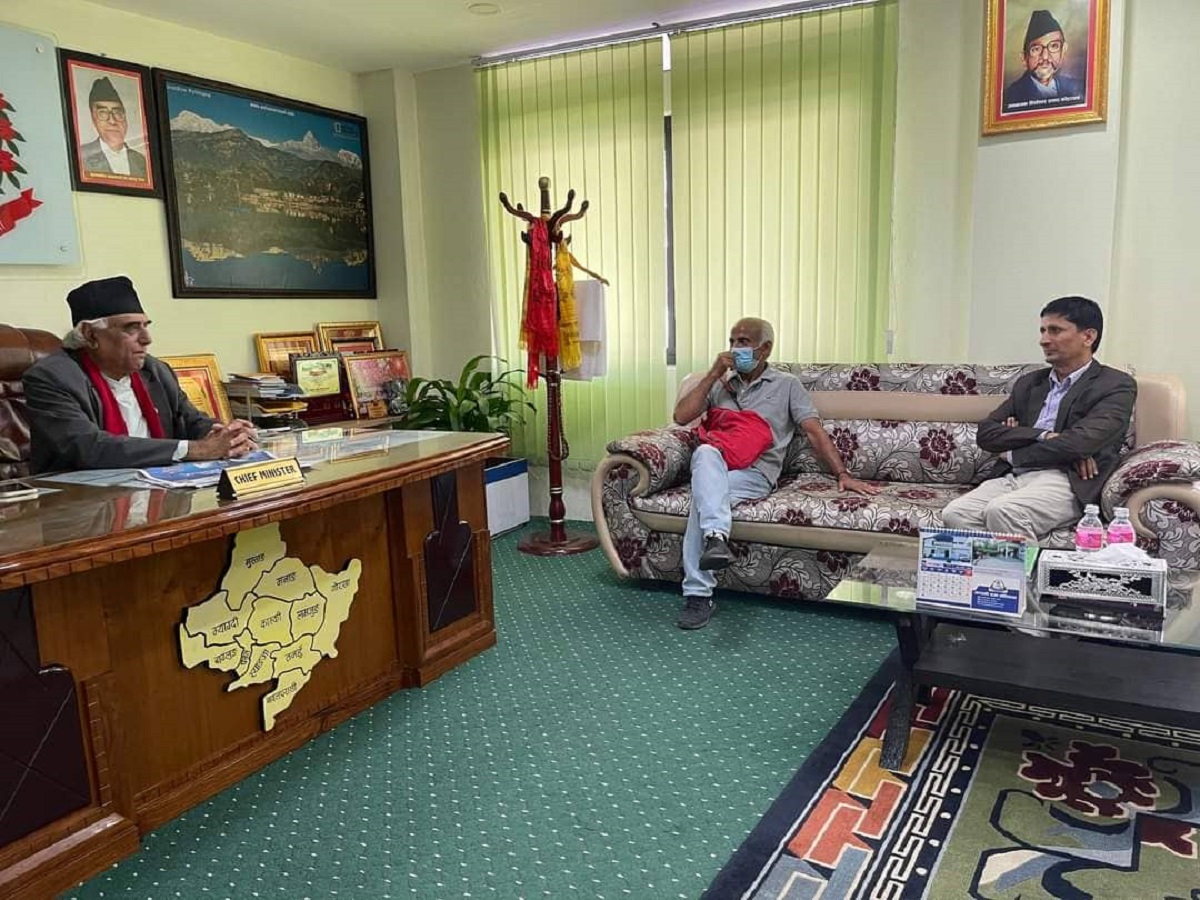KC met CM, draws attention to open medical college in Gandaki