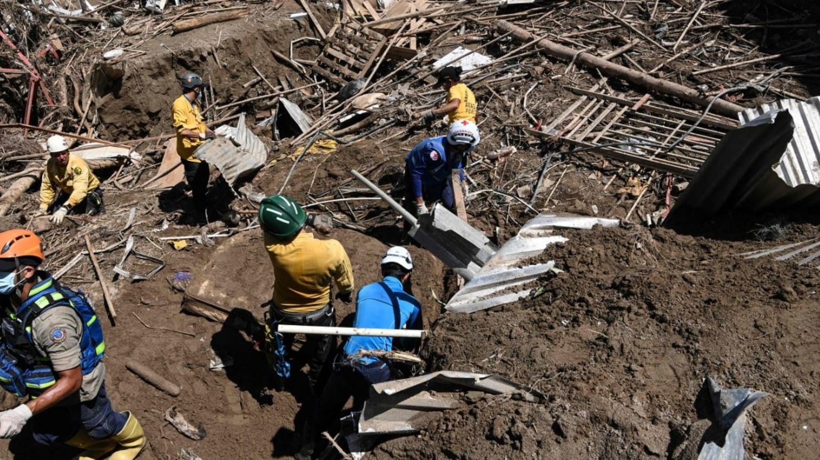 Death toll from Venezuela landslide rises to 36