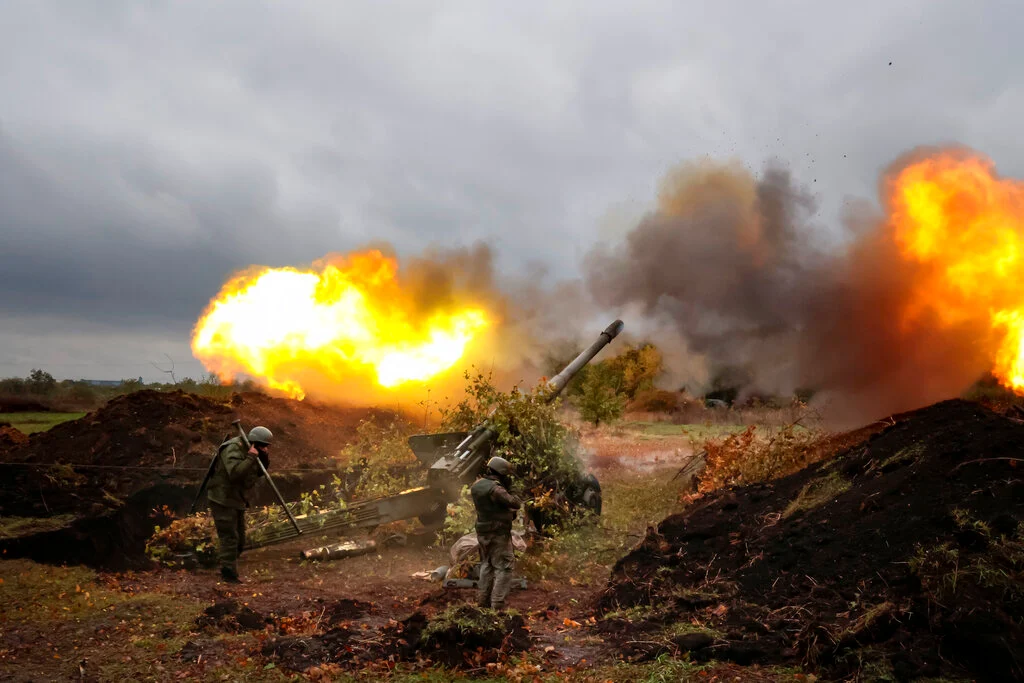 Ukraine claims new gains, welcomes Western air defence pledge