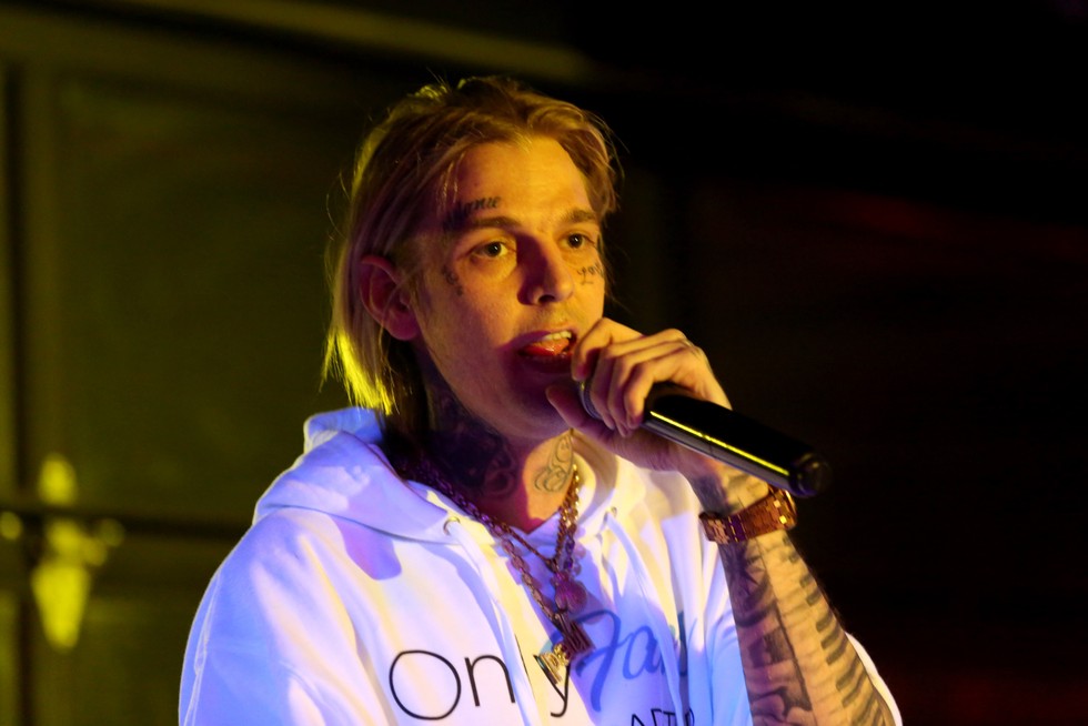 Aaron Carter, a singer & apper, dies aged 34