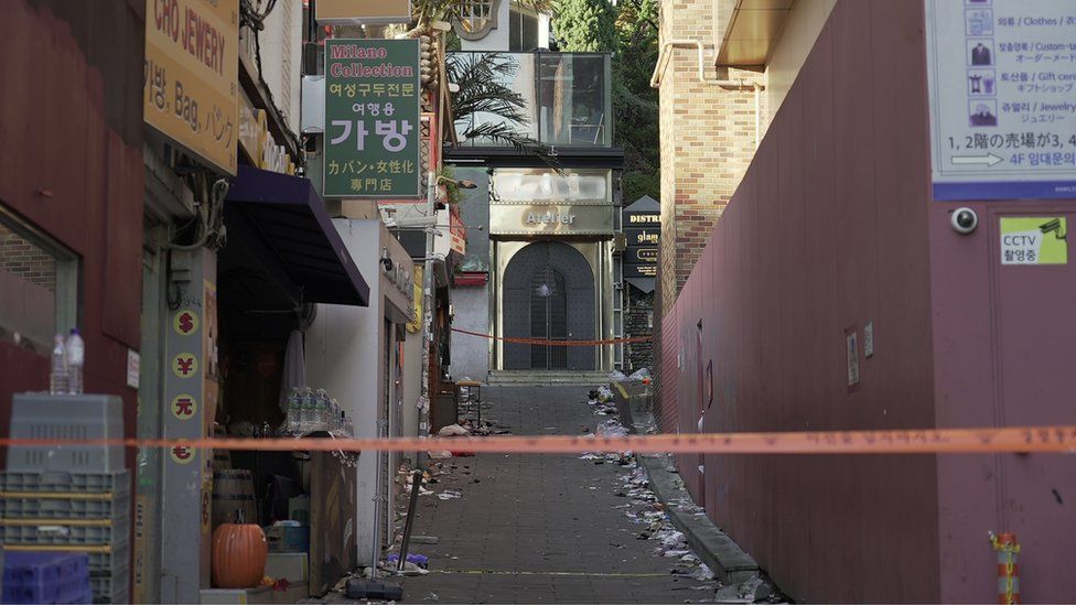 Itaewon crush: The policeman who tried to stop Seoul’s Halloween disaster