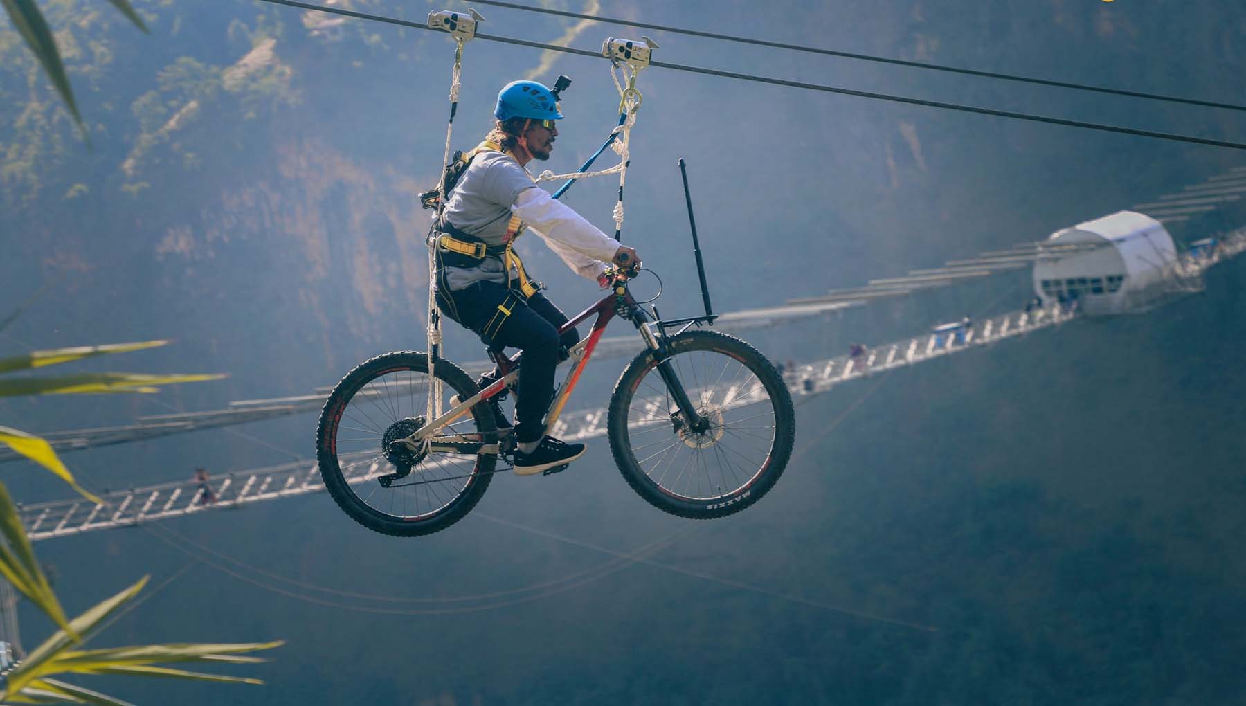 World cyclist Baral rides on zipline