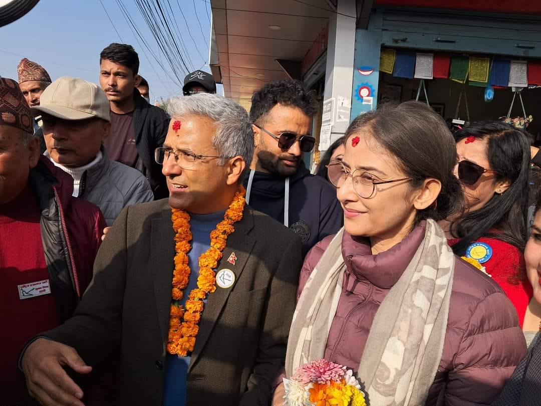 Manisha Koirala at Rabindra Mishra’s door-to-door campaign