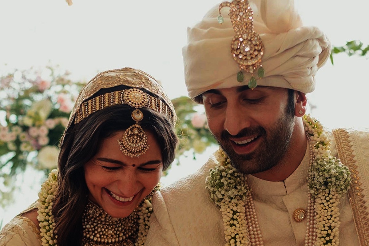 Alia Bhatt & Ranbir Kapoor welcomes a baby girl