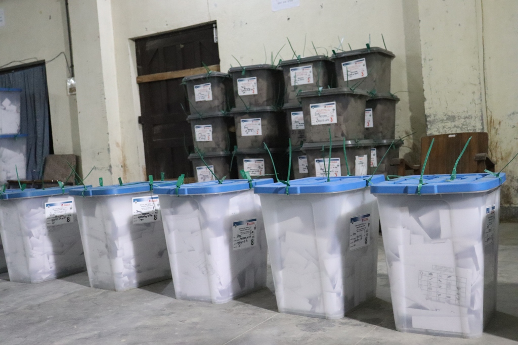 Votes count in three constituencies of Morang to be held from 1 pm, all-party meeting in other constituencies continues