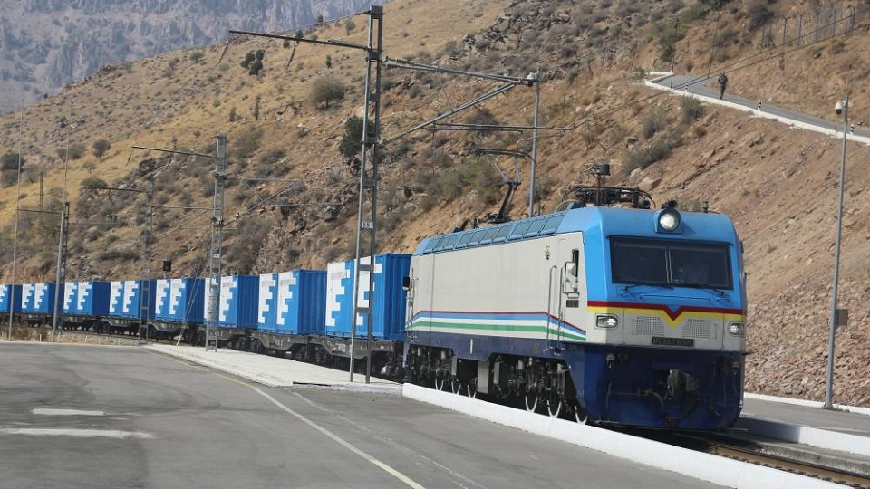 Uzbekistan sends first cargo train to Europe through new route