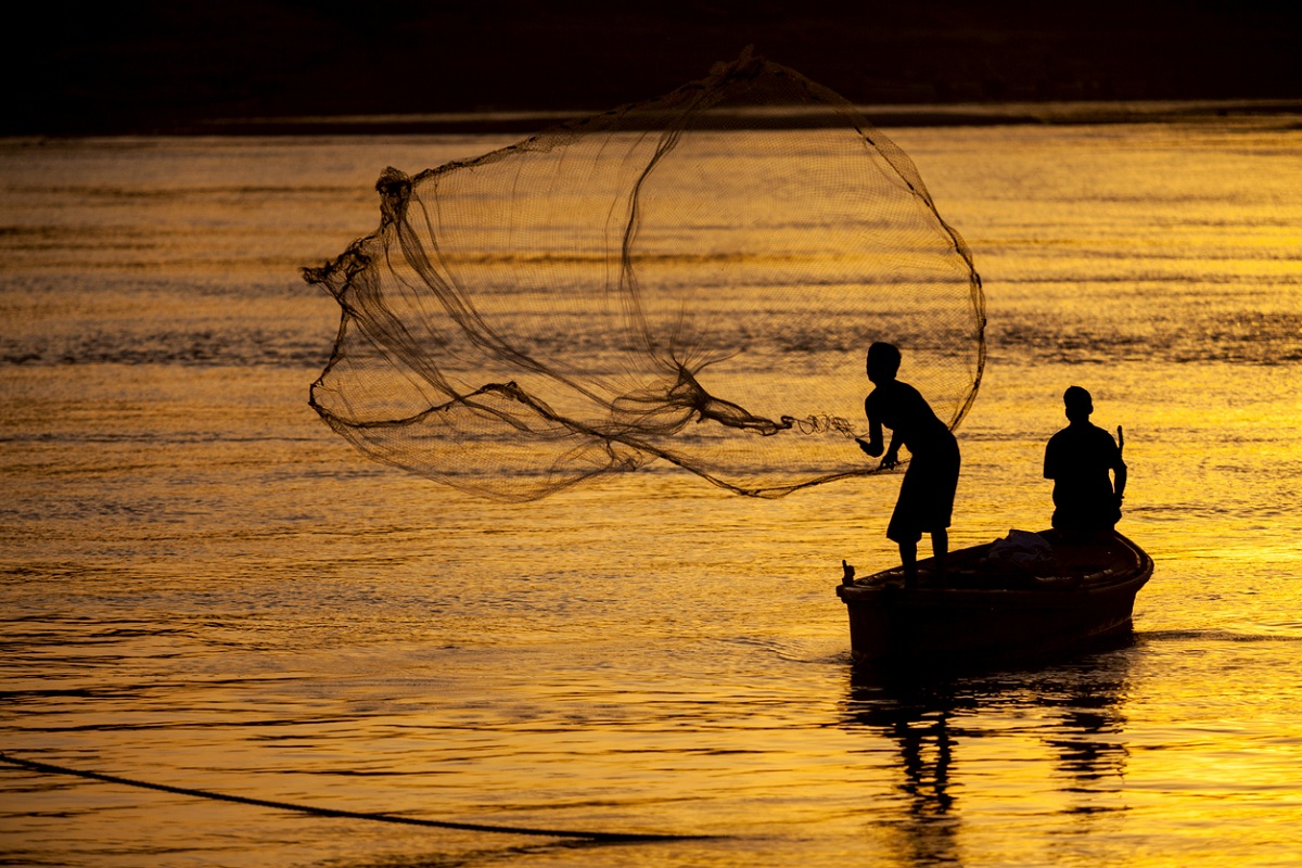 Sri Lanka repatriates 21 Indian fishermen