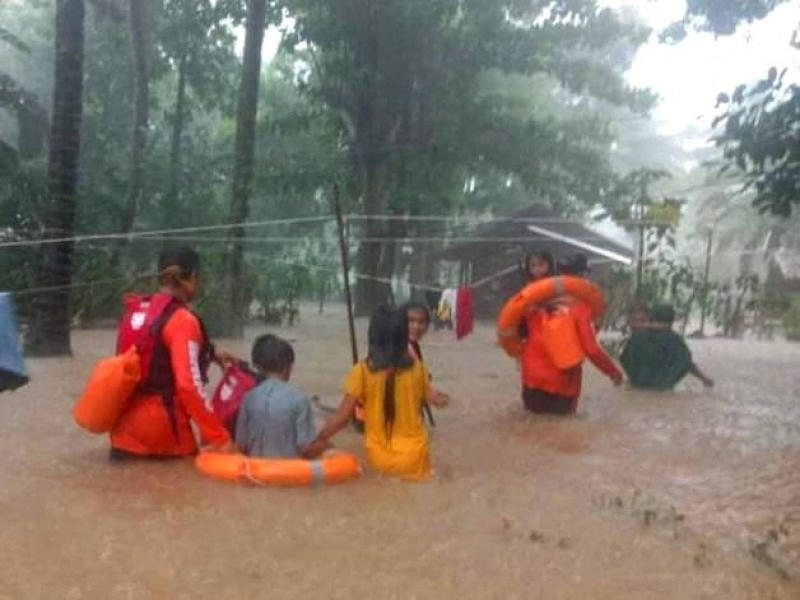 Death toll in Philippine floods rises to 13, 23 missing