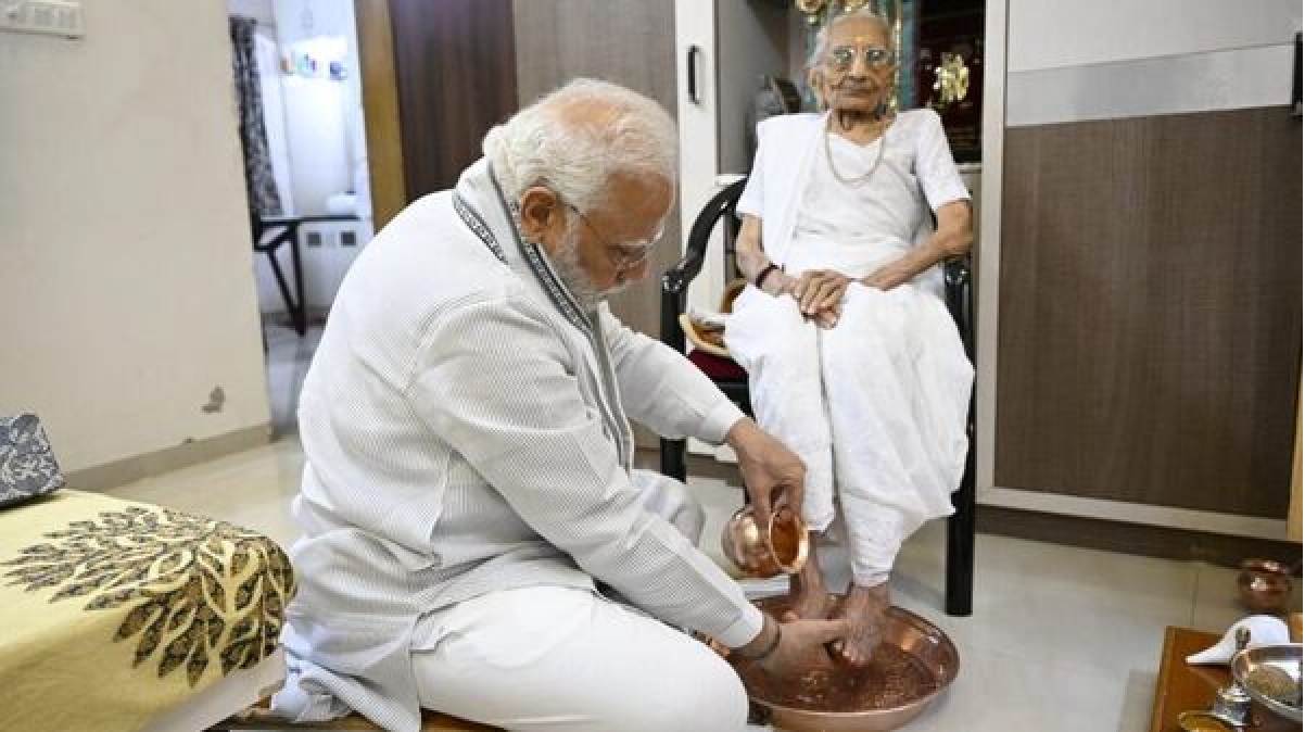PM Modi’s mother Heeraben passes away in Ahmedabad