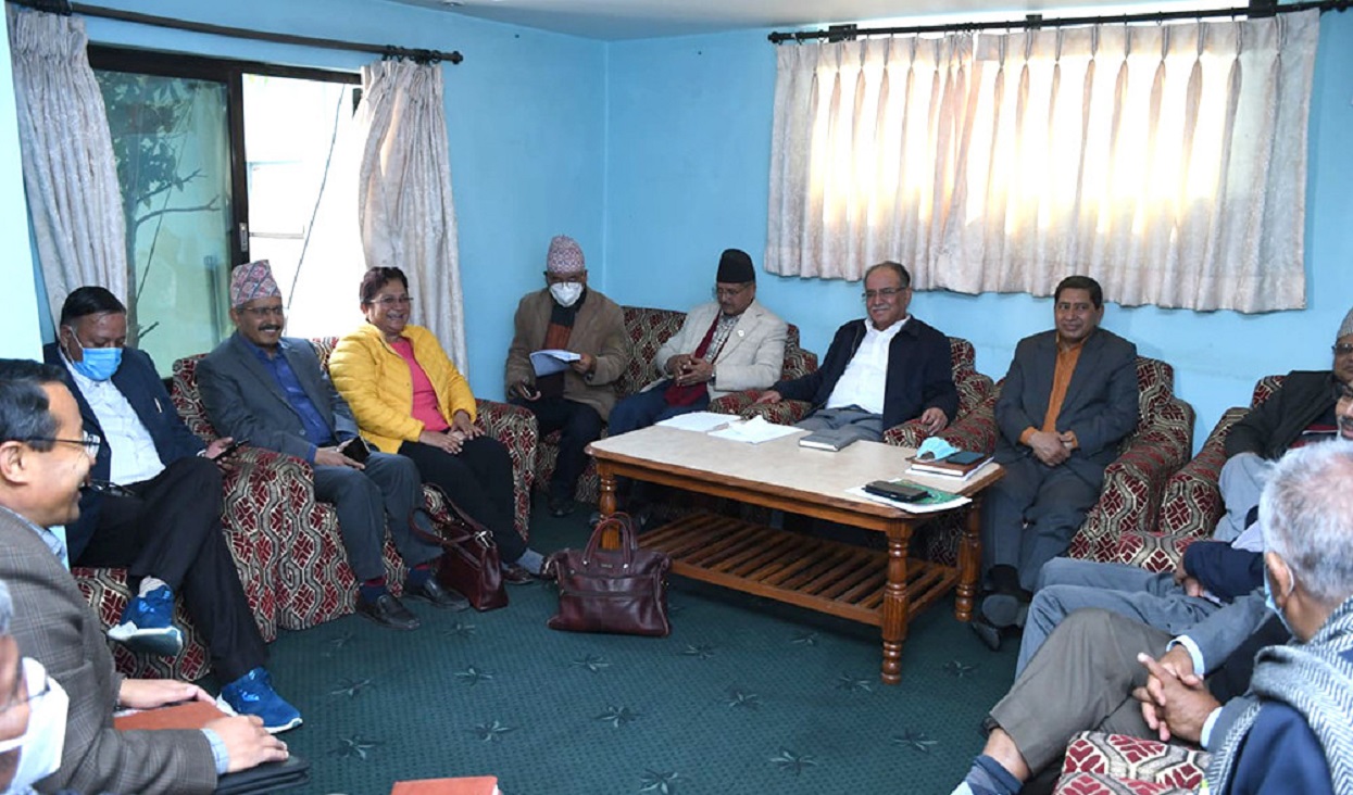 Top leaders of Maoist contenders for PM reached Khumaltar