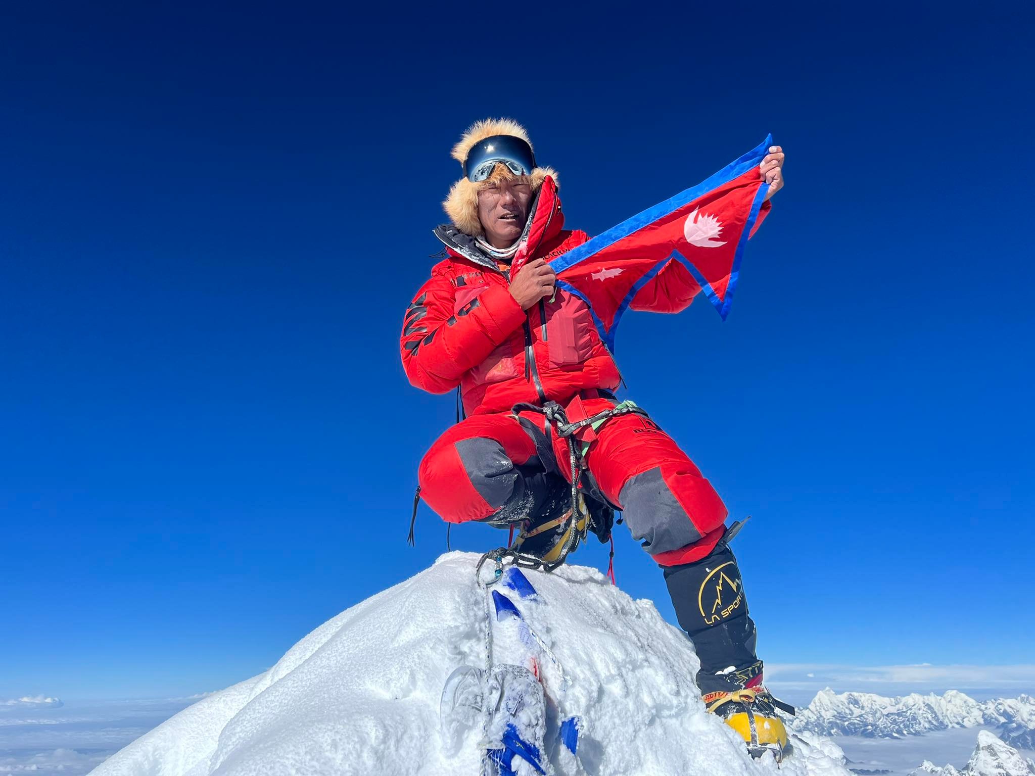 Sanu Sherpa, summiteer of ‘eight thounsanders’, awarded