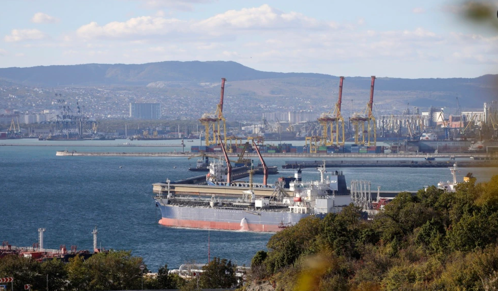 Zelenskyy: G7 oil price cap a half-measure, won’t stop Russia