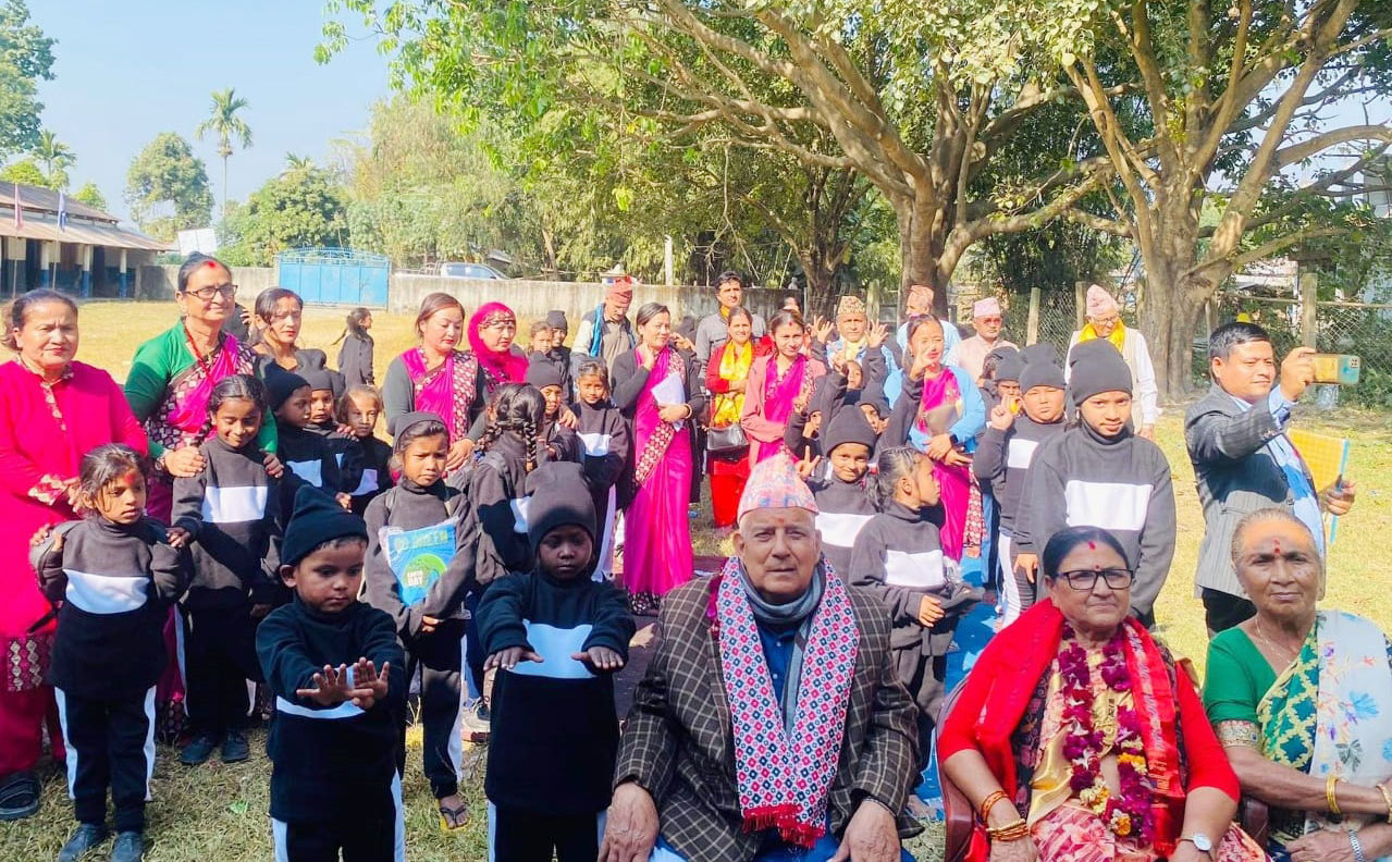 MP Sharma provides three lakhs to underprivileged students