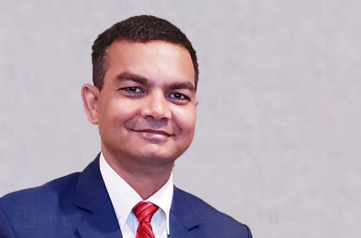 Govt intends to replace finance secretary before taking vote of confidence