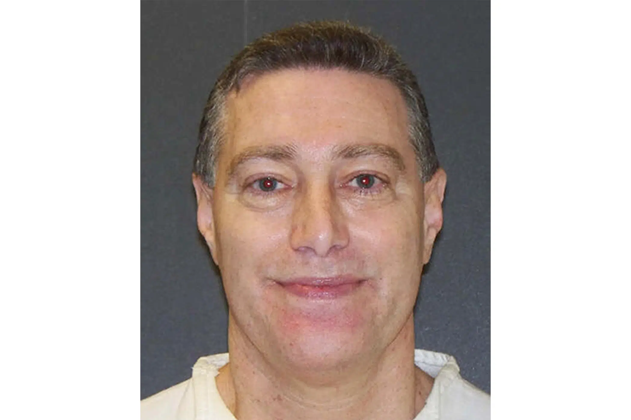 Texas executes ex-officer who hired 2 people to kill wife