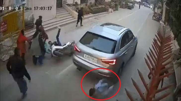 Ghaziabad: Luxury car runs over security guard after clash between couple’s families