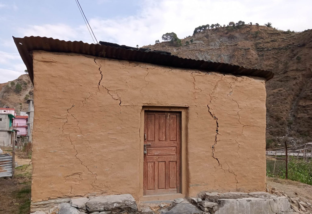 In Pics: Damaged houses by earthquake in Bajhang & Bajura