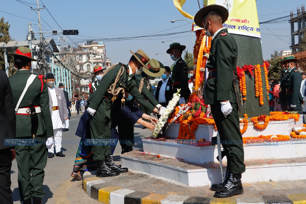 President Bhandari lays wreath at Prithvi Narayan Shah’s statue (photos included)