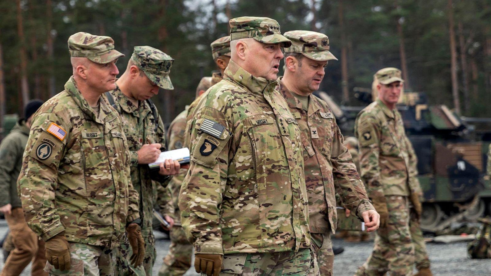 Top US general visits training site for Ukrainian soldiers