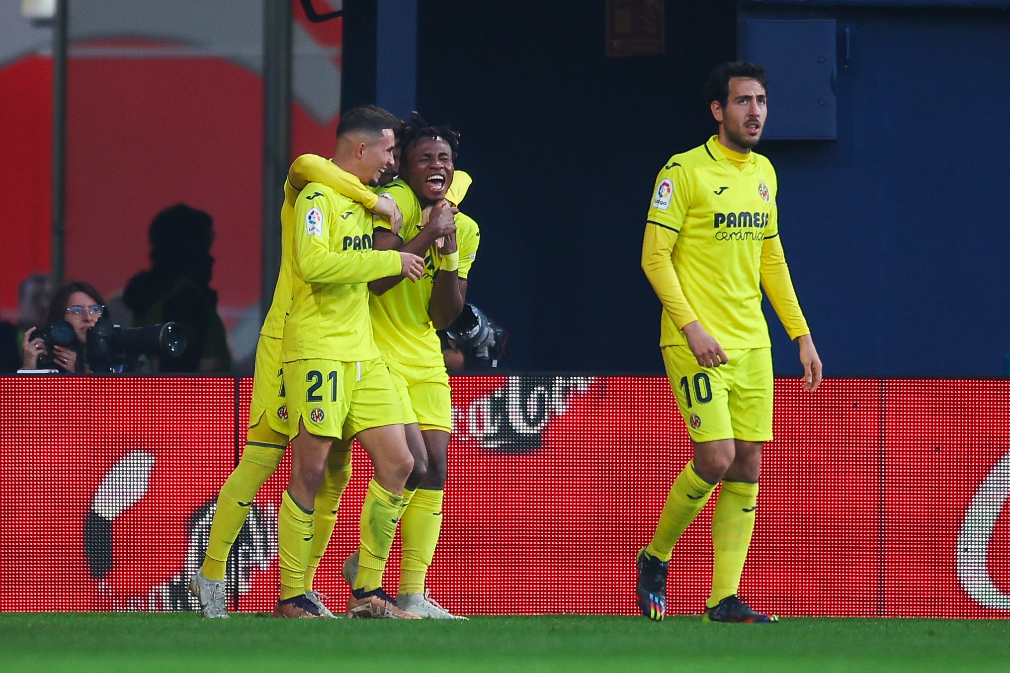 Real Madrid slump to 2-1 defeat at Villarreal as Moreno shines