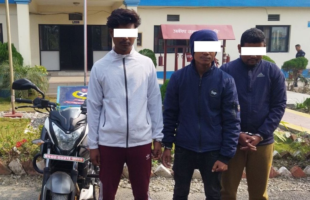 3 people arrested in motorcycle theft